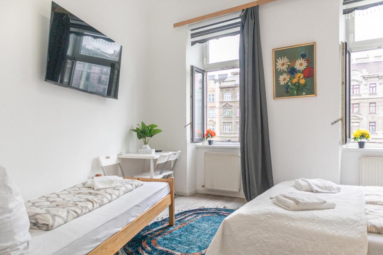 Pleasant 1Br Aprt. Near The Danube & Millenium T. Leilighet Wien Eksteriør bilde
